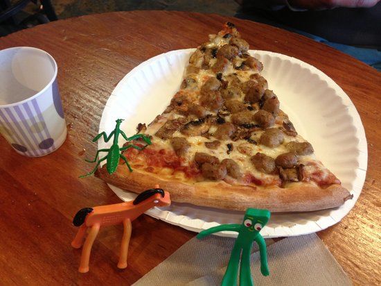 SF Hole in the Wall Pizza